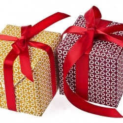 Услуги упаковки и оформления подарков 